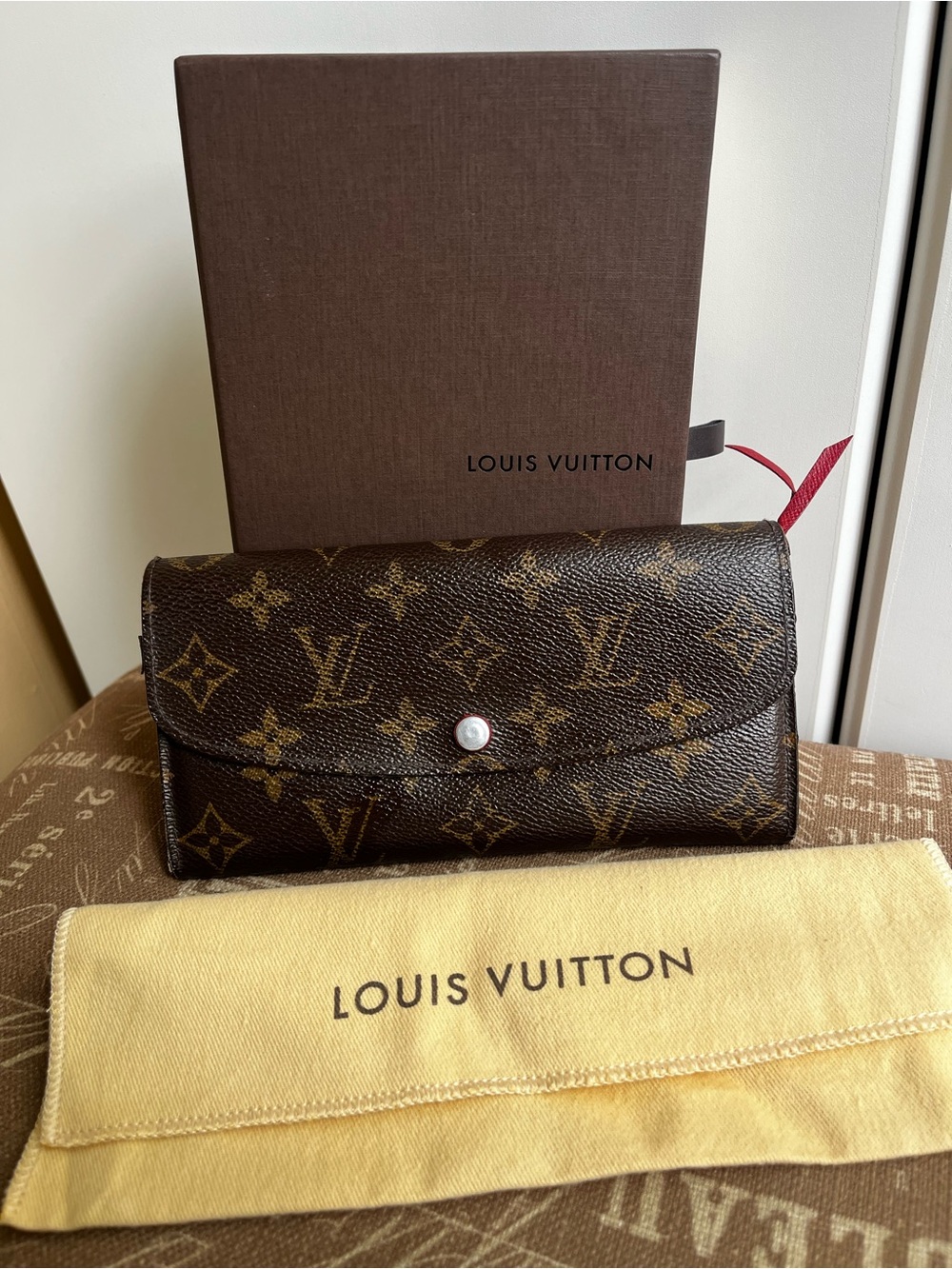 Louis Vuitton Emilie Wallet